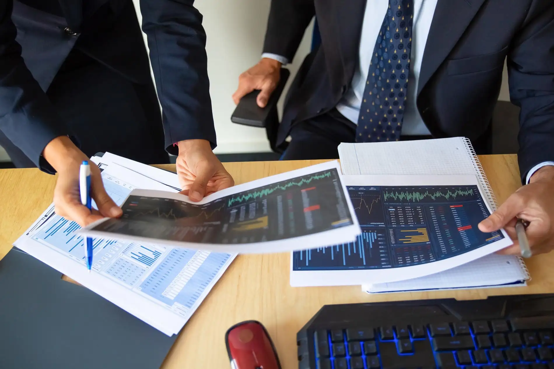 Financial Red Flags: Recognising Warning Signs in Your Business Accounts